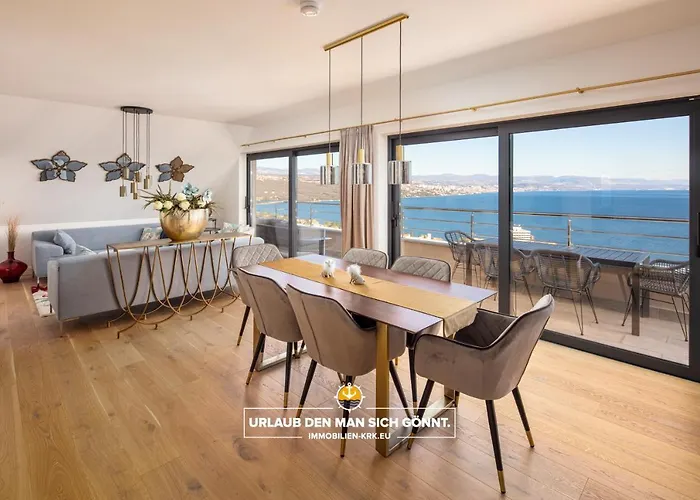 Schindler Luxury Penthouse - Sea View Terrace, Pool & Private Parking Apartman