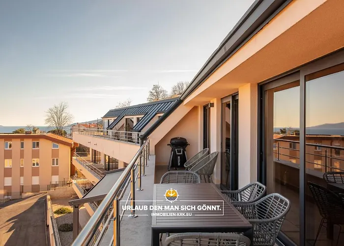 Apartman Schindler Luxury Penthouse - Sea View Terrace, Pool & Private Parking