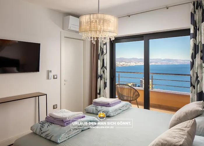 Schindler Luxury Penthouse - Sea View Terrace, Pool & Private Parking *