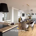 Schindler Luxury Penthouse - Sea View Terrace, Pool & Private Parking Apartament Opatija