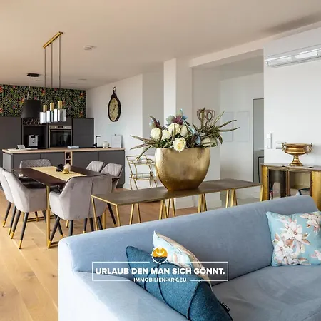 Schindler Luxury Penthouse - Spacious Luxury Penthouse In With Sea View, Pool & Private Garage